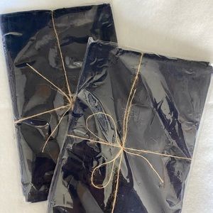 2 Sets of Couleur 100% Linen Napkins